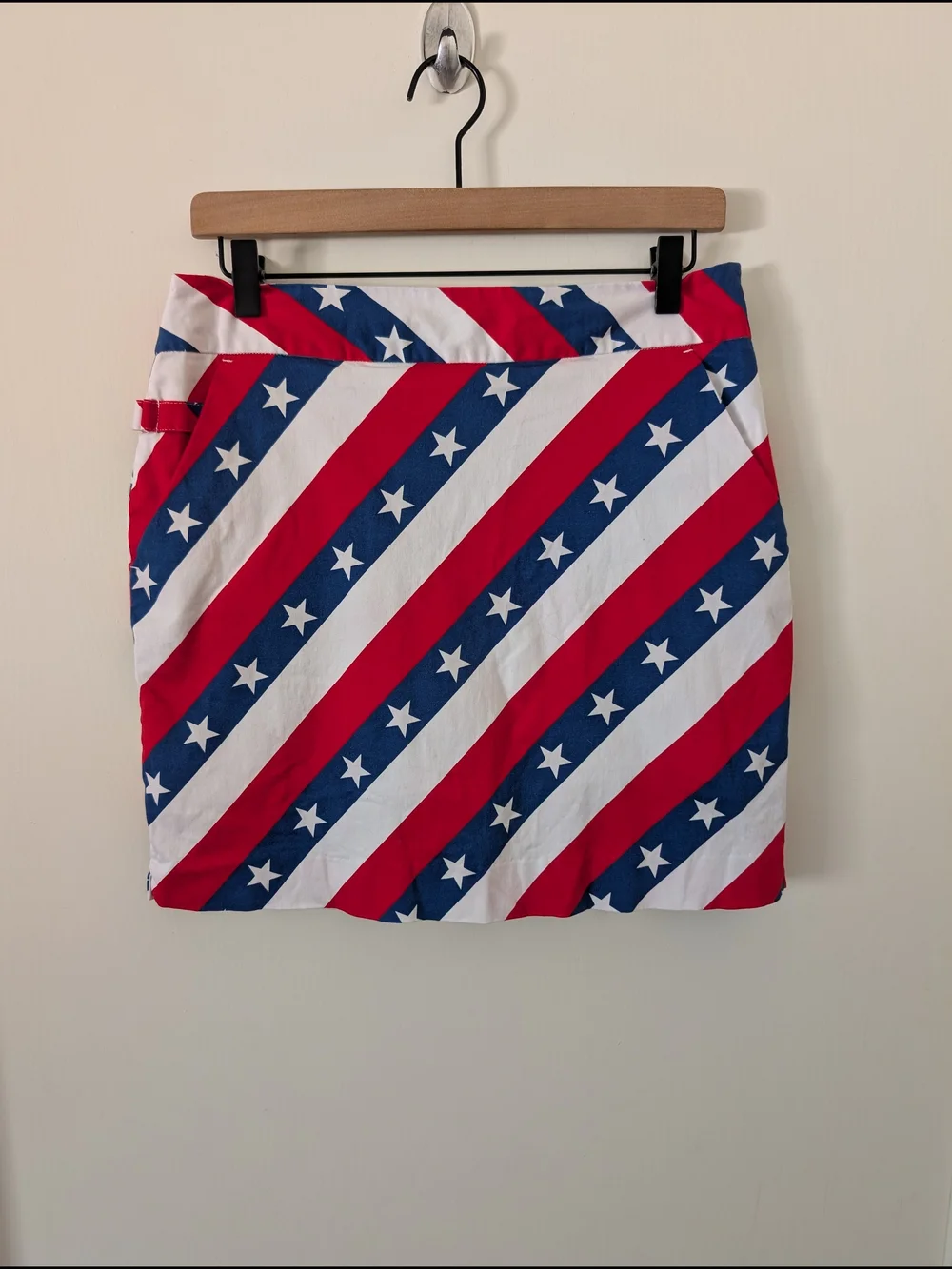 Royal & Awesome Womens 8 Patriotic Mini Golf Skirt Red White Blue Stars Stripes - Picture 1 of 6
